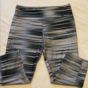 Nike One Legend Capri Pants